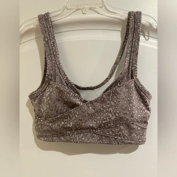 Varley Let’s Move Kellam Leopard Print Sports Bra Size Small - Picture 2 of 7